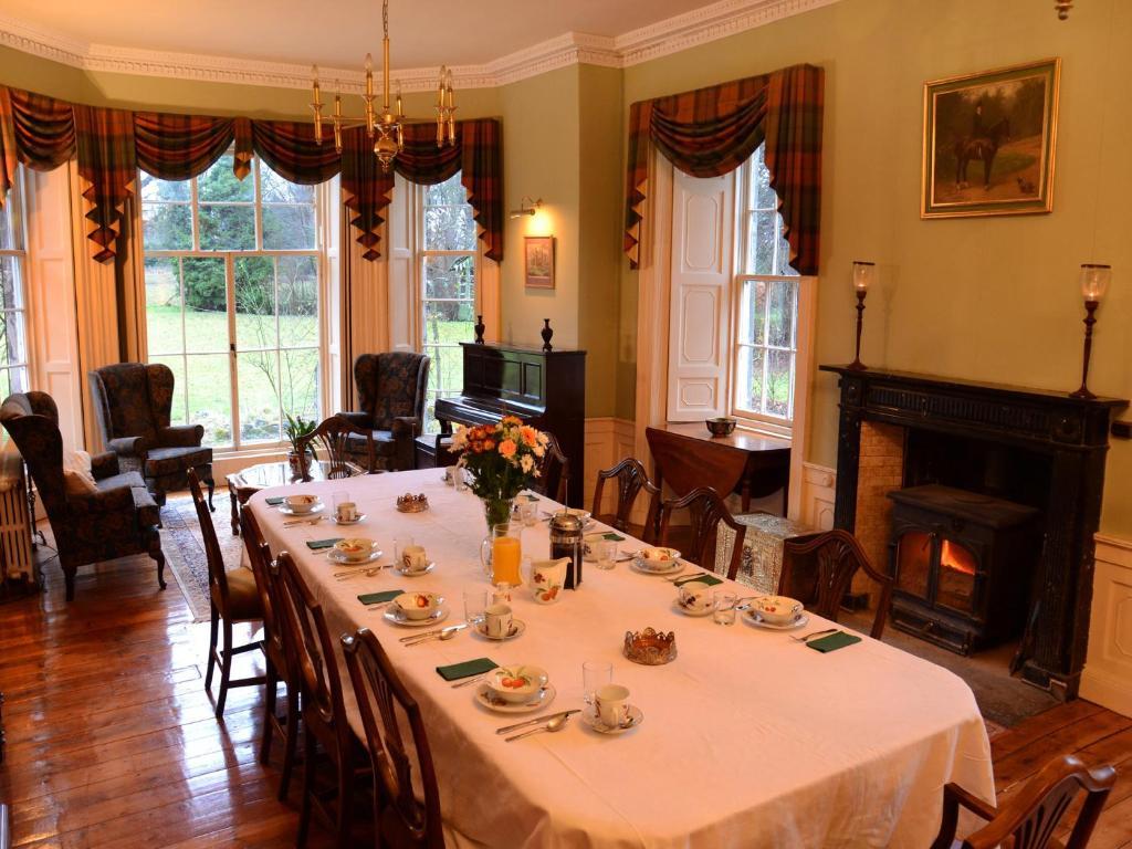 Powis House B&B สเตอร์ลิง ภายนอก รูปภาพ